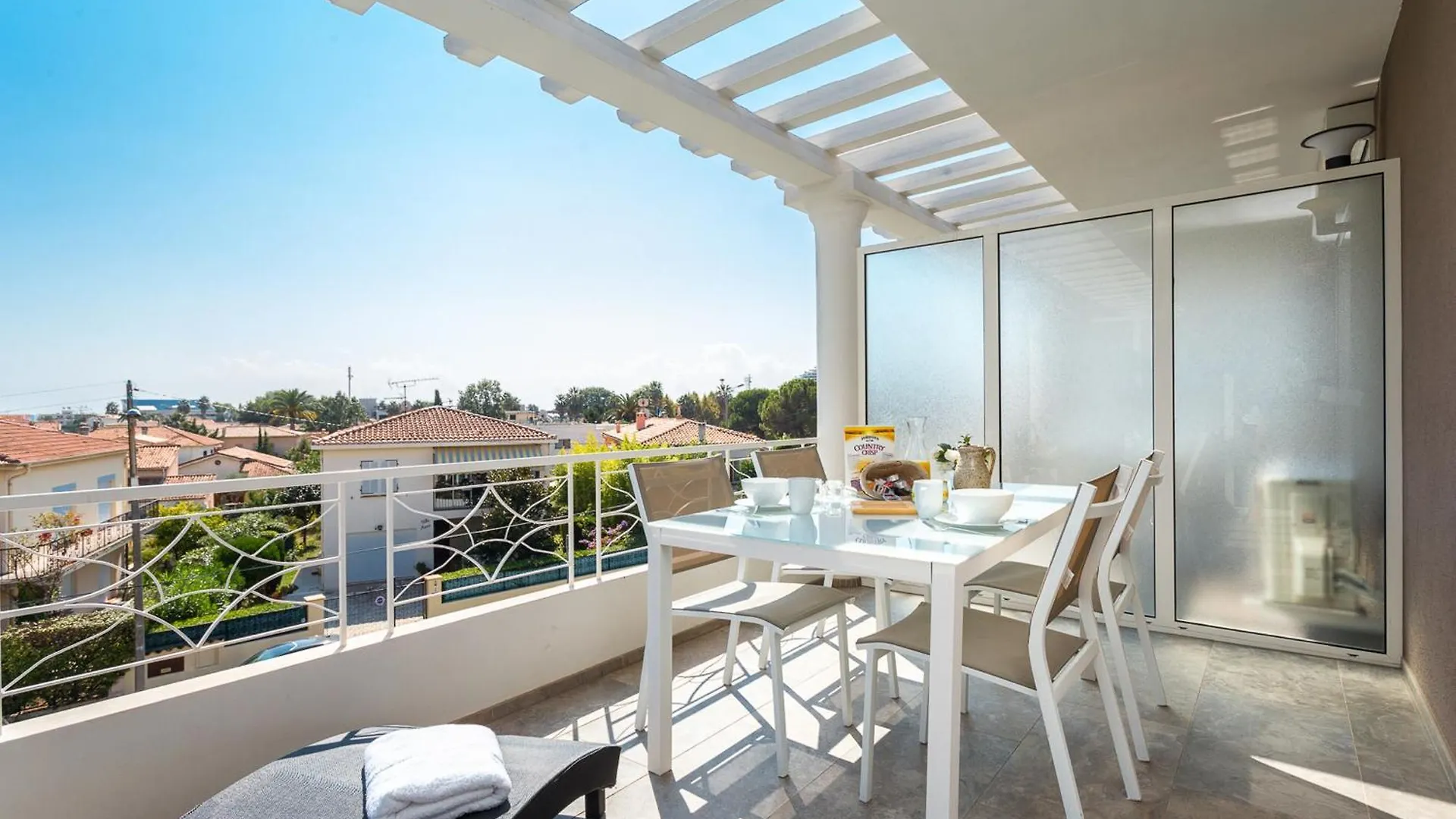 Villa Velvet Villeneuve-Loubet 3*,  France