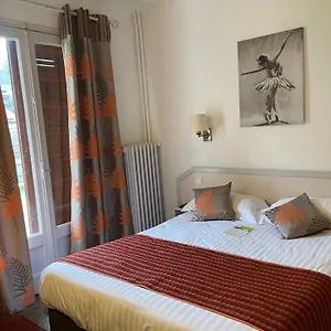 https://la-chrissandiere.hotels-rhonealpes.com